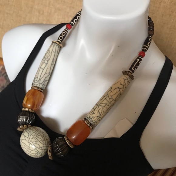 NWOT Vintage NECKLACE .Made in India   Length 25" - Picture 2 of 8